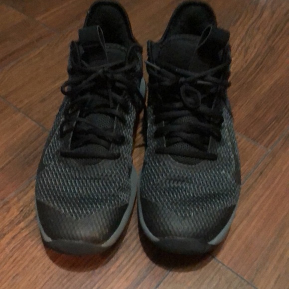 Lebron’s Basketball Shoe - Picture 3 of 3